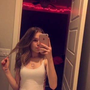 Meet your Posher, Bella